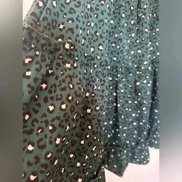 NWT Beach Sissi Sleevless Mini Dress in Green Leopard Print Size Small - Picture 3 of 12